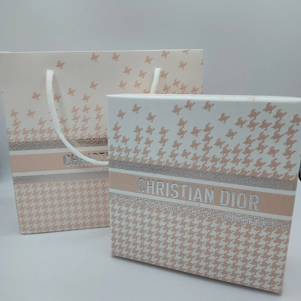 2024 DIOR Red Ribbon Ornament Fragrance Stone European Exclusive NIB + Gift Bag